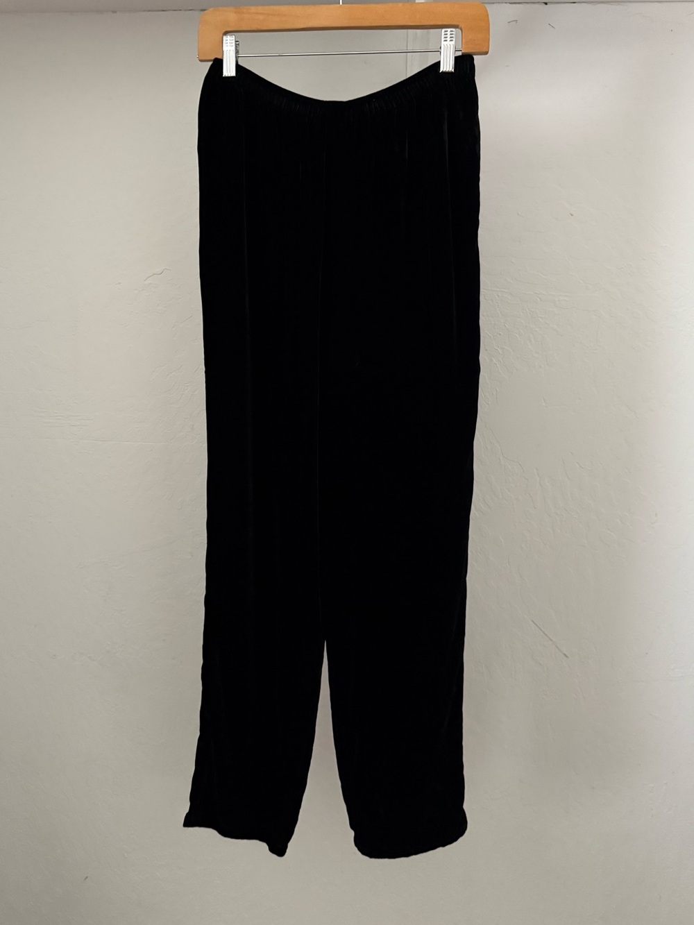 1990s Harari Black Velvet Pull-On Pants